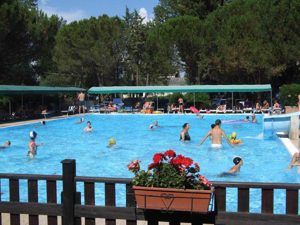 Camping Villaggio Italgest SantʼArcangelo Esterno foto