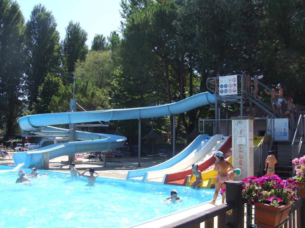 Camping Villaggio Italgest SantʼArcangelo Esterno foto