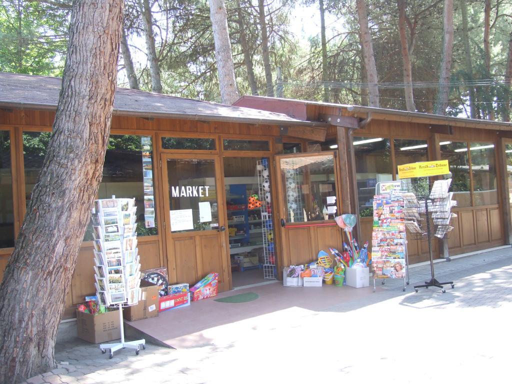 Camping Villaggio Italgest SantʼArcangelo Esterno foto