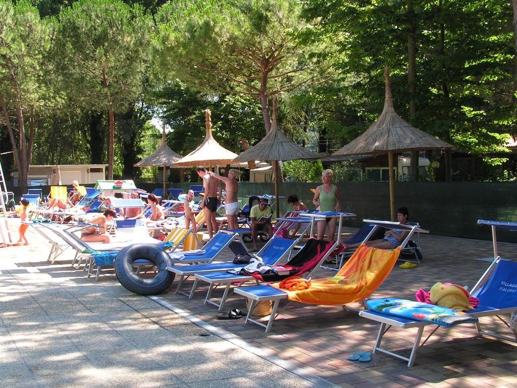 Camping Villaggio Italgest SantʼArcangelo Esterno foto