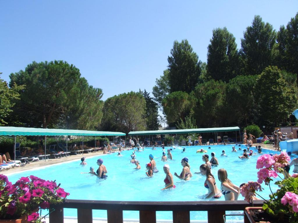 Camping Villaggio Italgest SantʼArcangelo Esterno foto