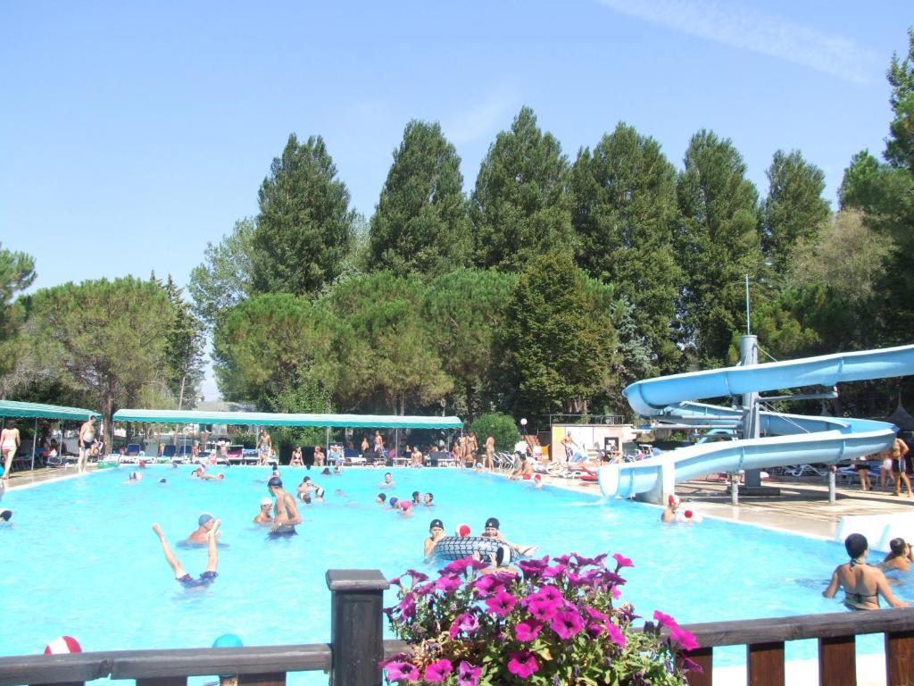 Camping Villaggio Italgest SantʼArcangelo Esterno foto
