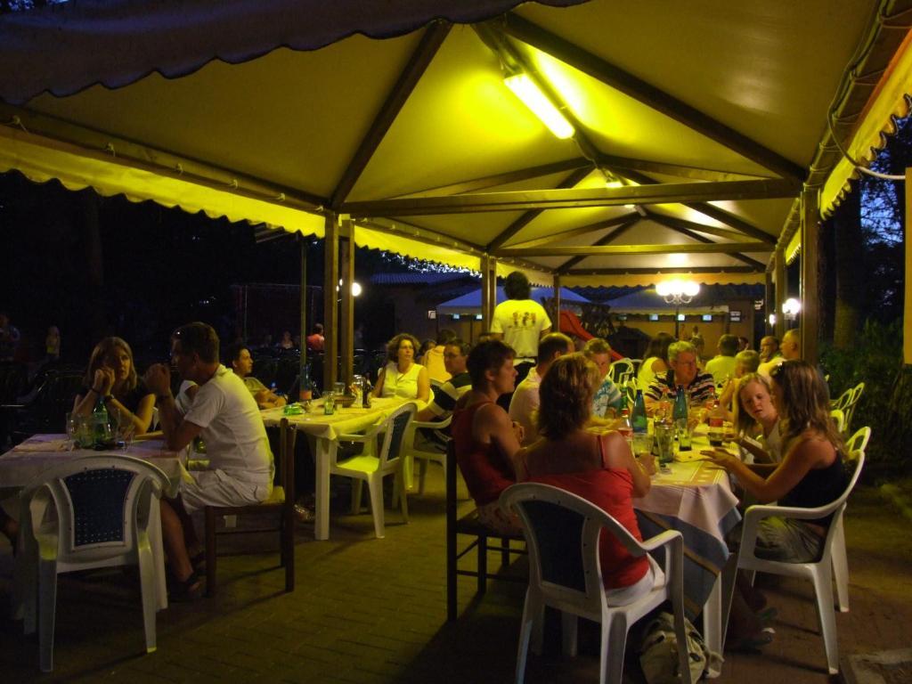 Camping Villaggio Italgest SantʼArcangelo Esterno foto