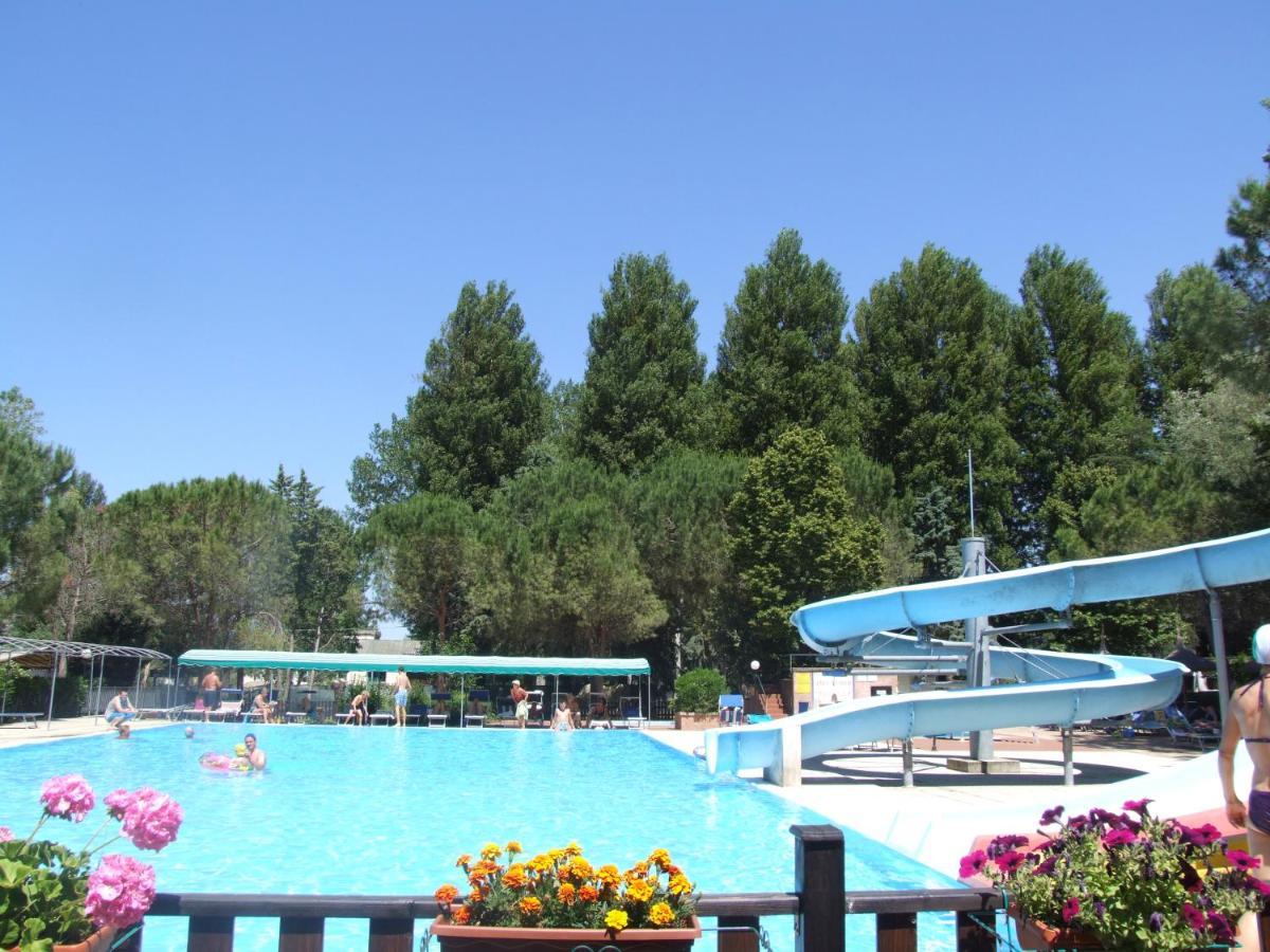 Camping Villaggio Italgest SantʼArcangelo Esterno foto